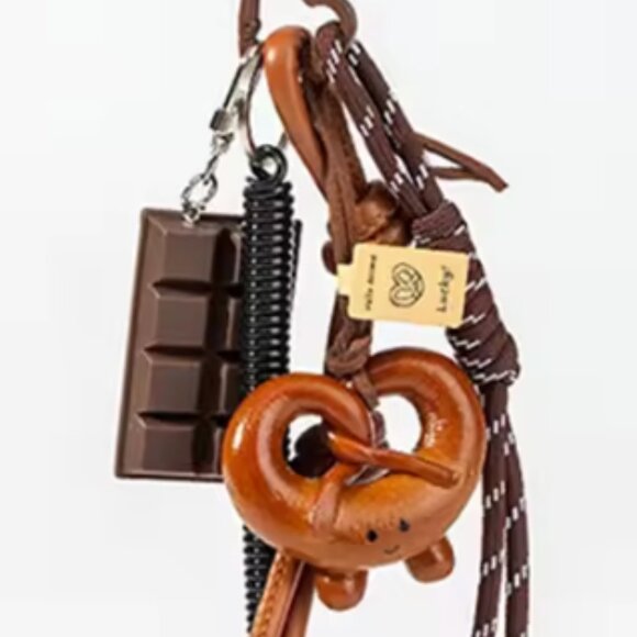 NWT PRETZEL AND CHOCOLATE LOVERS PURSE CHARM - Picture 1 of 2